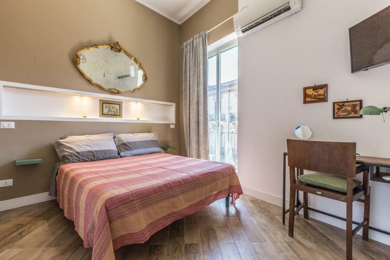 Go Go House 2 Casa Aprile Apartment Палермо Екстериор снимка