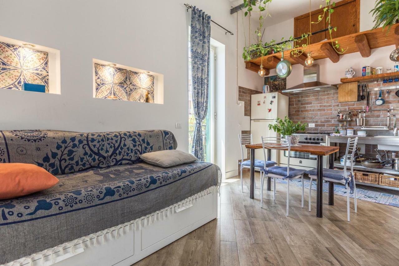Go Go House 2 Casa Aprile Apartment Палермо Екстериор снимка