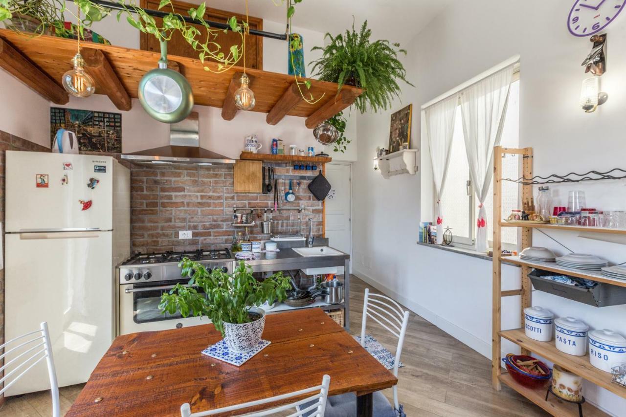 Go Go House 2 Casa Aprile Apartment Палермо Екстериор снимка